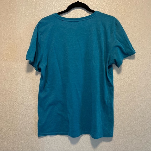 Life Is Good Women size L T-Shirts Lot Of 2 Gift Camping Short Sleeve Relaxed - Picture 7 of 8